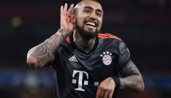 Officielt: Vidal er nu FC Barcelona-spiller