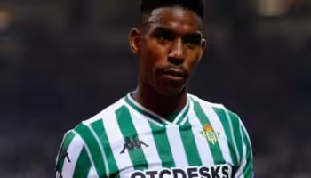 Officielt: Leeds køber Junior Firpo i FC Barcelona