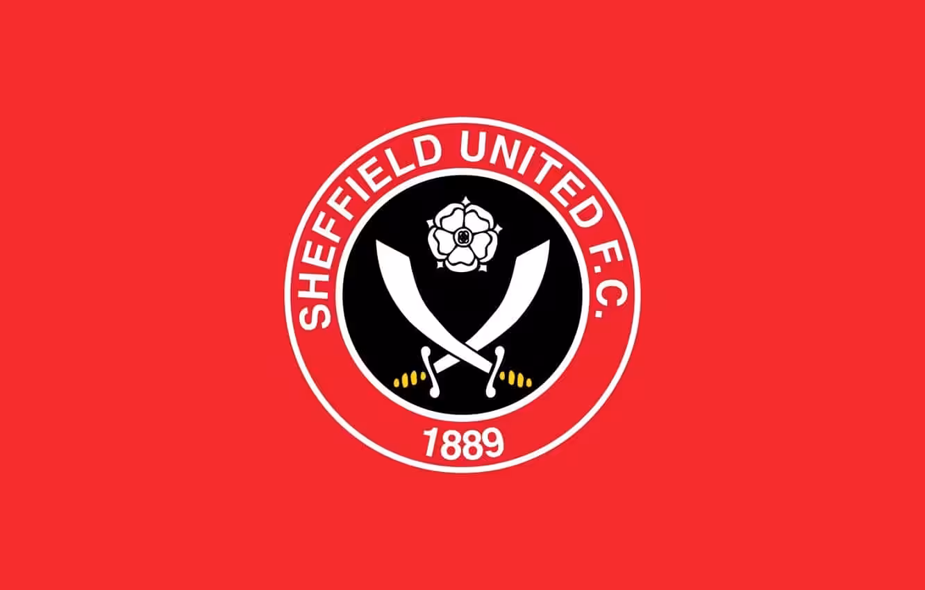 Officielt: Premier League-klub fyrer manageren