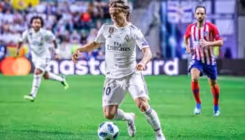 Officielt: Modric forlænger med Real Madrid