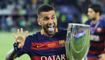 Officielt: Dani Alves tilbage til Barca