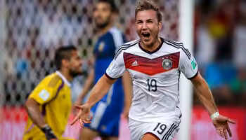 Officielt: Lindstrøm får Götze som holdkammerat
