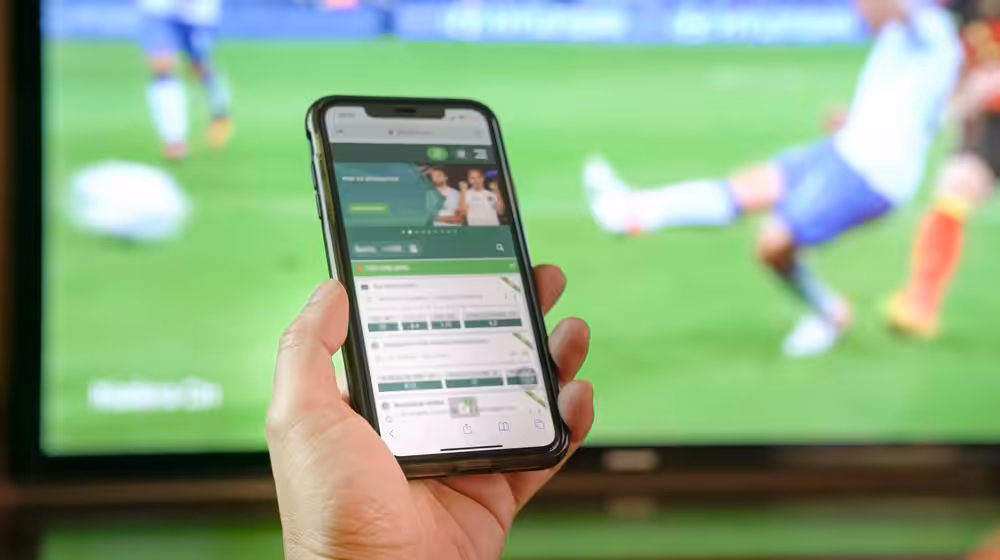Sådan satser man på fodbold gennem et casino